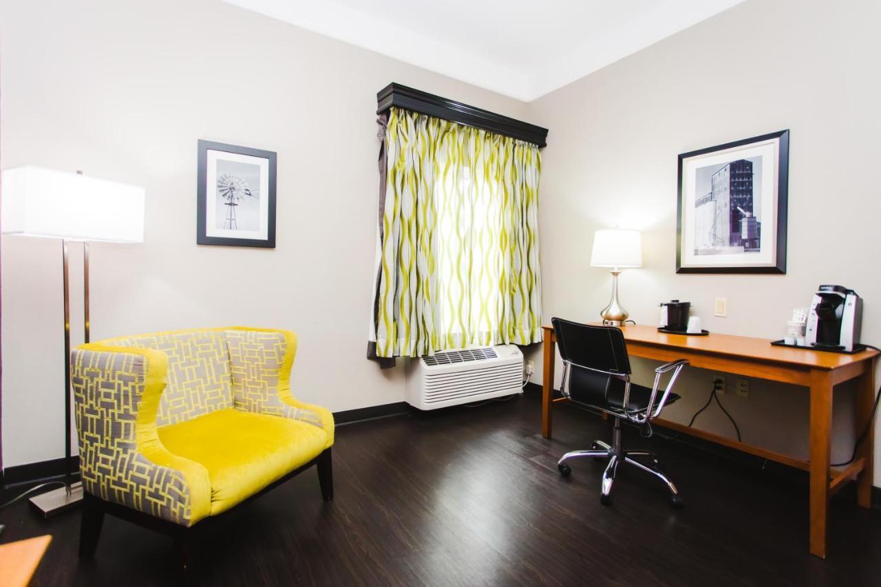 Palacio Royale Inn Signature Кейти Экстерьер фото
